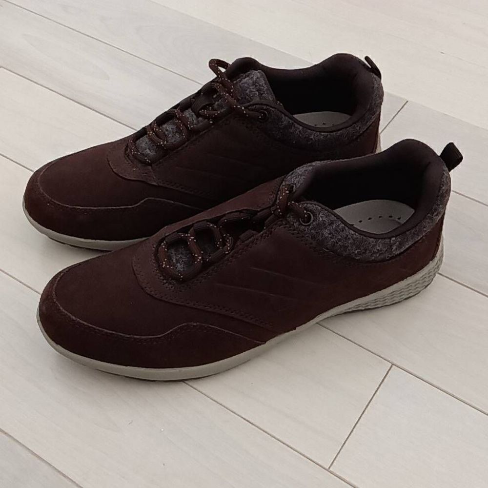 Easy Spirit Women's Pull Tab Walking Oxford Shoes Dark Brown Size 7.5 M